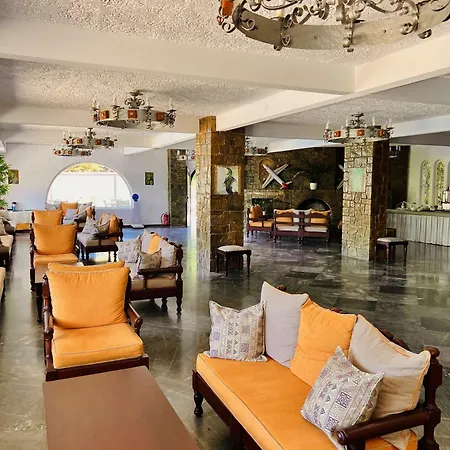 Karteros Hotel 3*