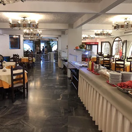 Karteros Hotel 3*